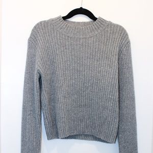Brandy Melville Cropped Sweater